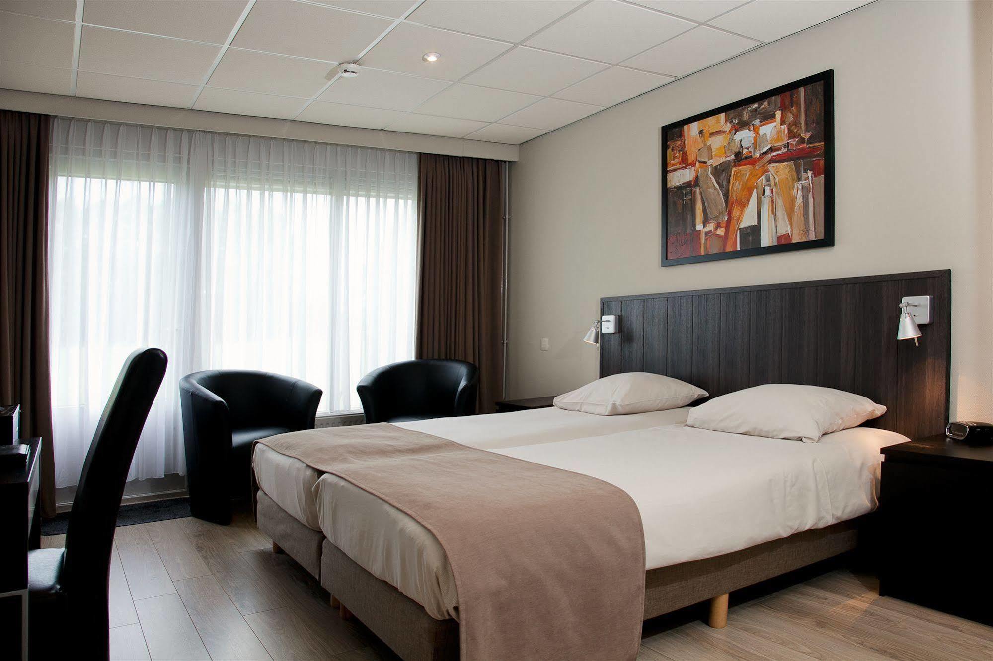 Aparthotel Делден Екстериор снимка