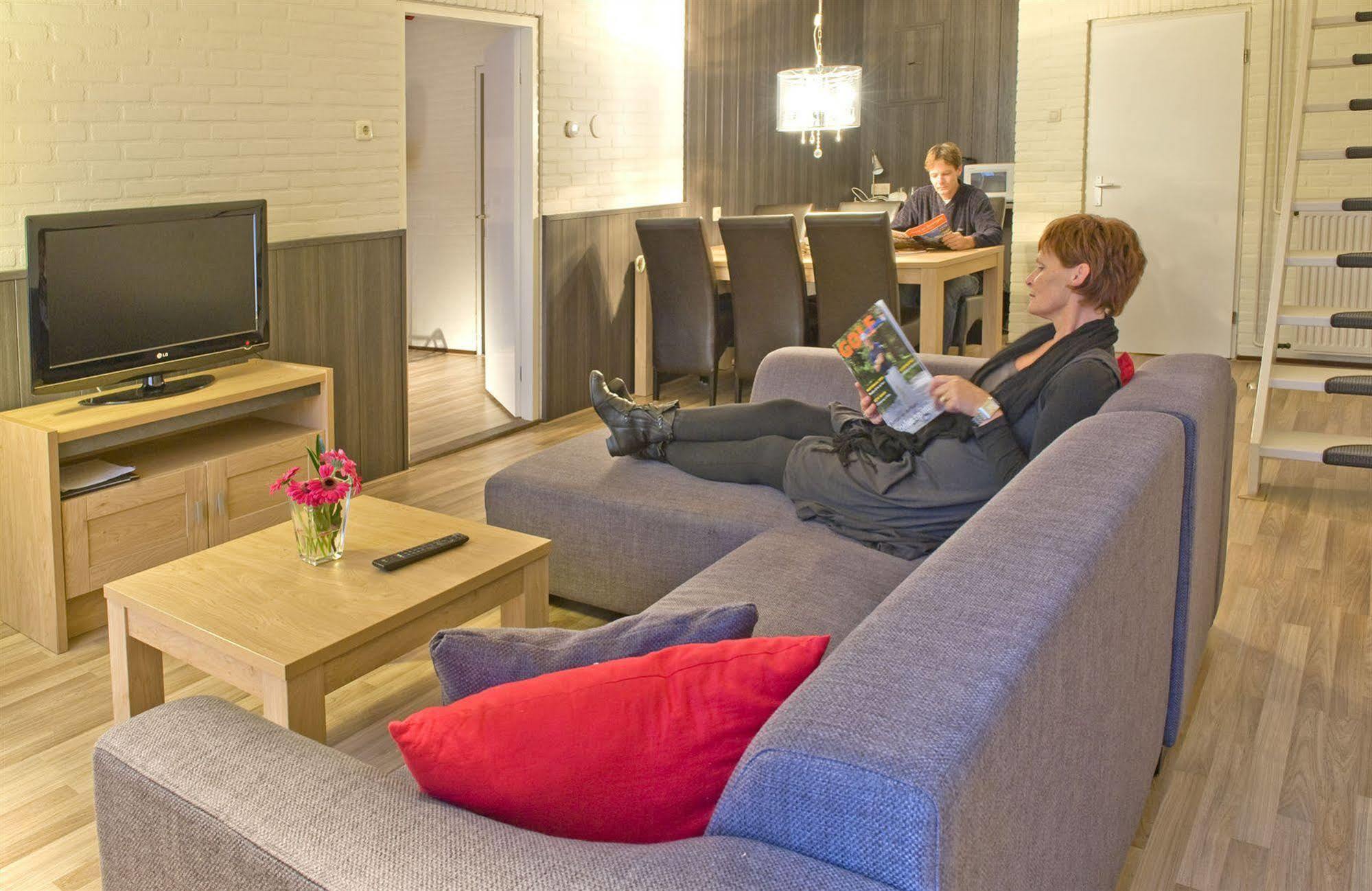 Aparthotel Делден Екстериор снимка
