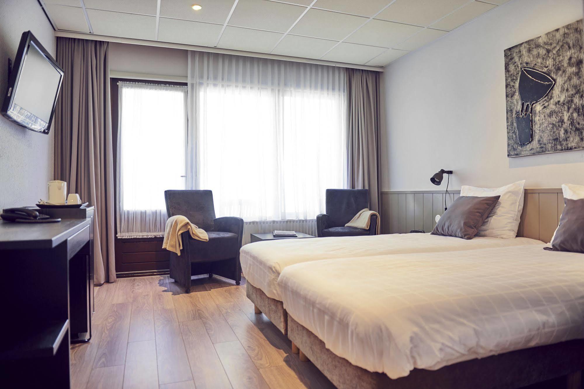 Aparthotel Делден Екстериор снимка
